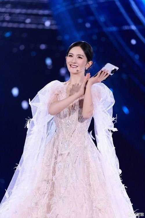 Vợ chồng Trương Kiệt - Tạ Na 'gặp biến' - Tạp chí SaoStar