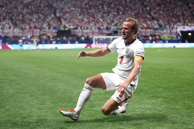 02-1782949136-xac-dinh-cap-dau-dau-tien-o-vong-18-world-cup