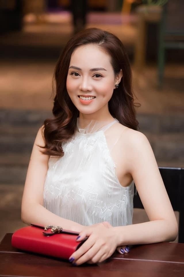 02-1782983454-vo-nsnd-cong-ly-trai-long-sau-doanh-so-7615-trieu-dong-ap-luc-tai-chinh-chinh-la-dong-luc