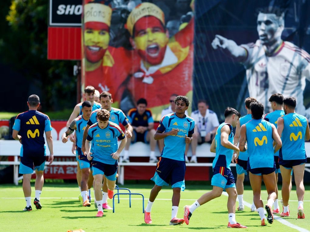 02-1783006863-noi-am-anh-mang-ten-sut-luan-luu-cua-doi-tuyen-tay-ban-nha-tai-world-cup