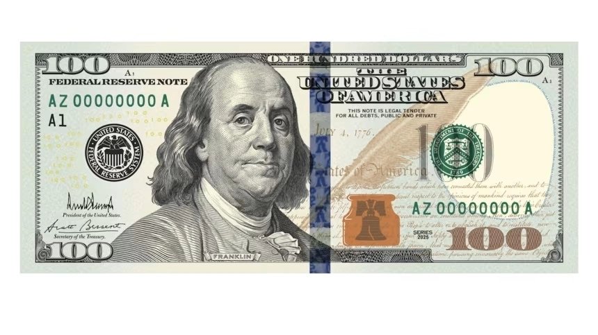 04-1783131056-can-canh-to-tien-100-usd-dau-tien-mang-chu-ky-cua-tong-thong-donald-trump