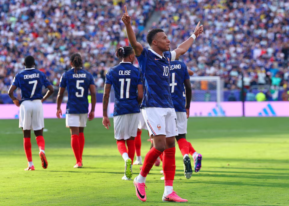 04-1783137302-nhan-dinh-bong-da-paraguay-vs-phap-khong-the-can-buoc-les-bleus