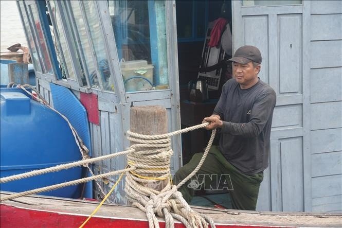 04-1783147484-thanh-hoa-khan-truong-dua-hon-6200-tau-thuyen-vao-noi-tranh-tru-san-sang-ung-pho-bao-so-1