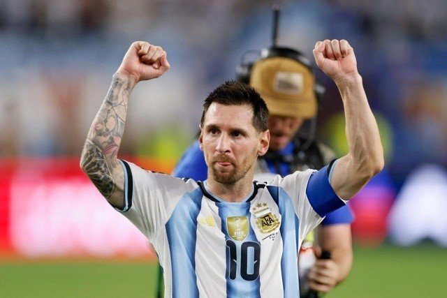 messi-pha-vo-nhieu-ky-luc-but-toc-trong-cuoc-dua-vua-pha-luoi-o-world-cup-cropped-1783130918110