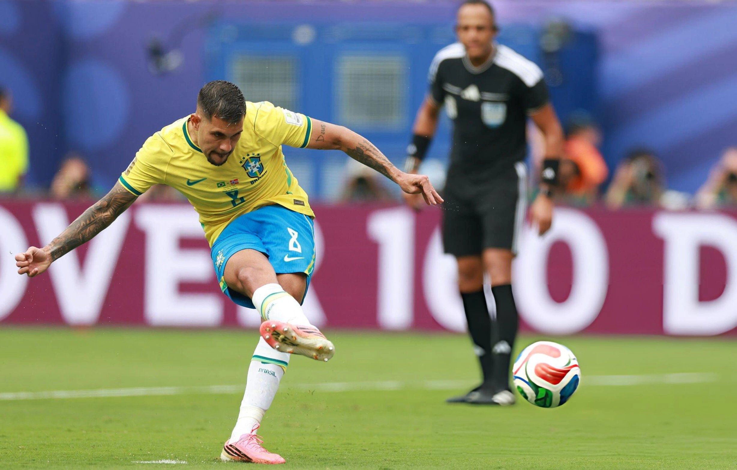 06-1783294471-haaland-ruc-sang-voi-cu-dup-dua-na-uy-vao-tu-ket-tien-brazil-roi-world-cup