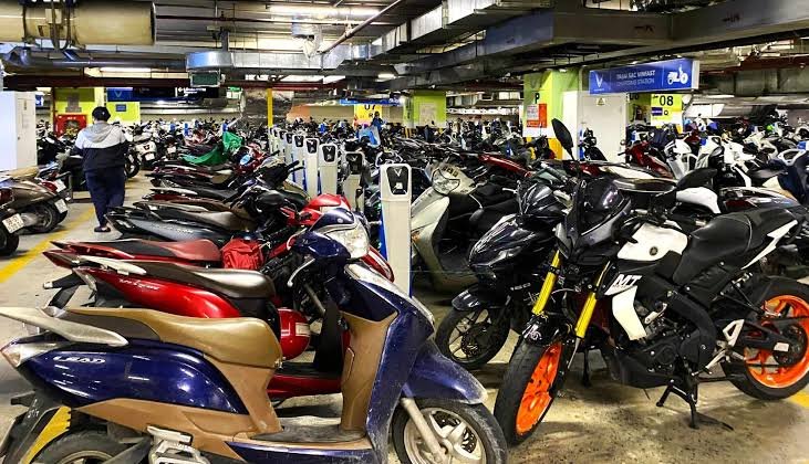 Thiếu quy định về trạm sạc xe điện trong quản lý nhà chung cư