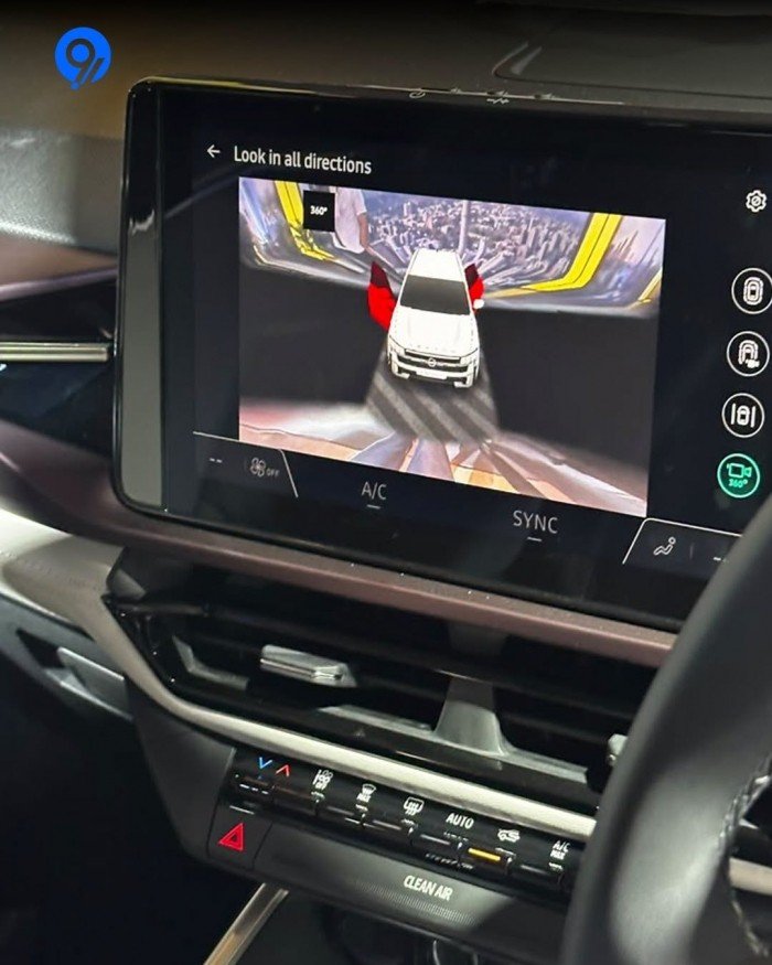 Nissan-Tekton-4