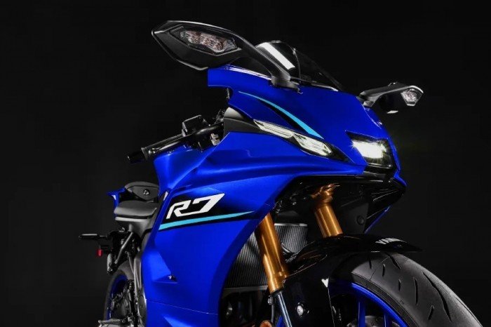 Yamaha-R7-2