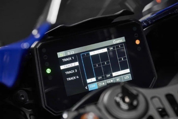 Yamaha-R7-5