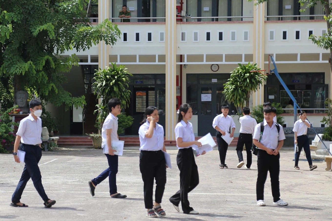13-1783899564-gia-lai-cong-bo-ket-qua-xac-minh-nghi-van-thi-sinh-dung-dien-thoai-trong-phong-thi