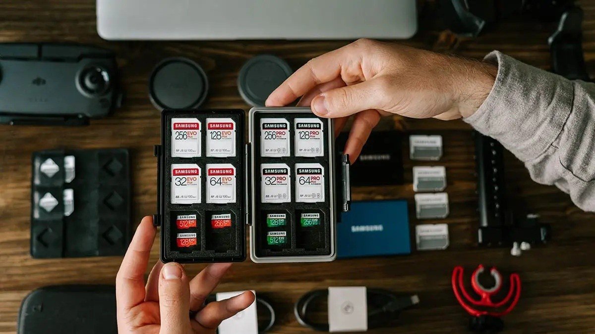 thẻ MicroSD trở lại ảnh 1