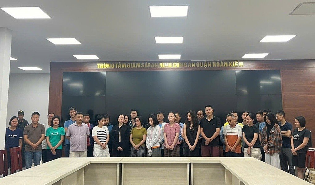 Một số bị can trong vụ án. Ảnh: Công an cung cấp