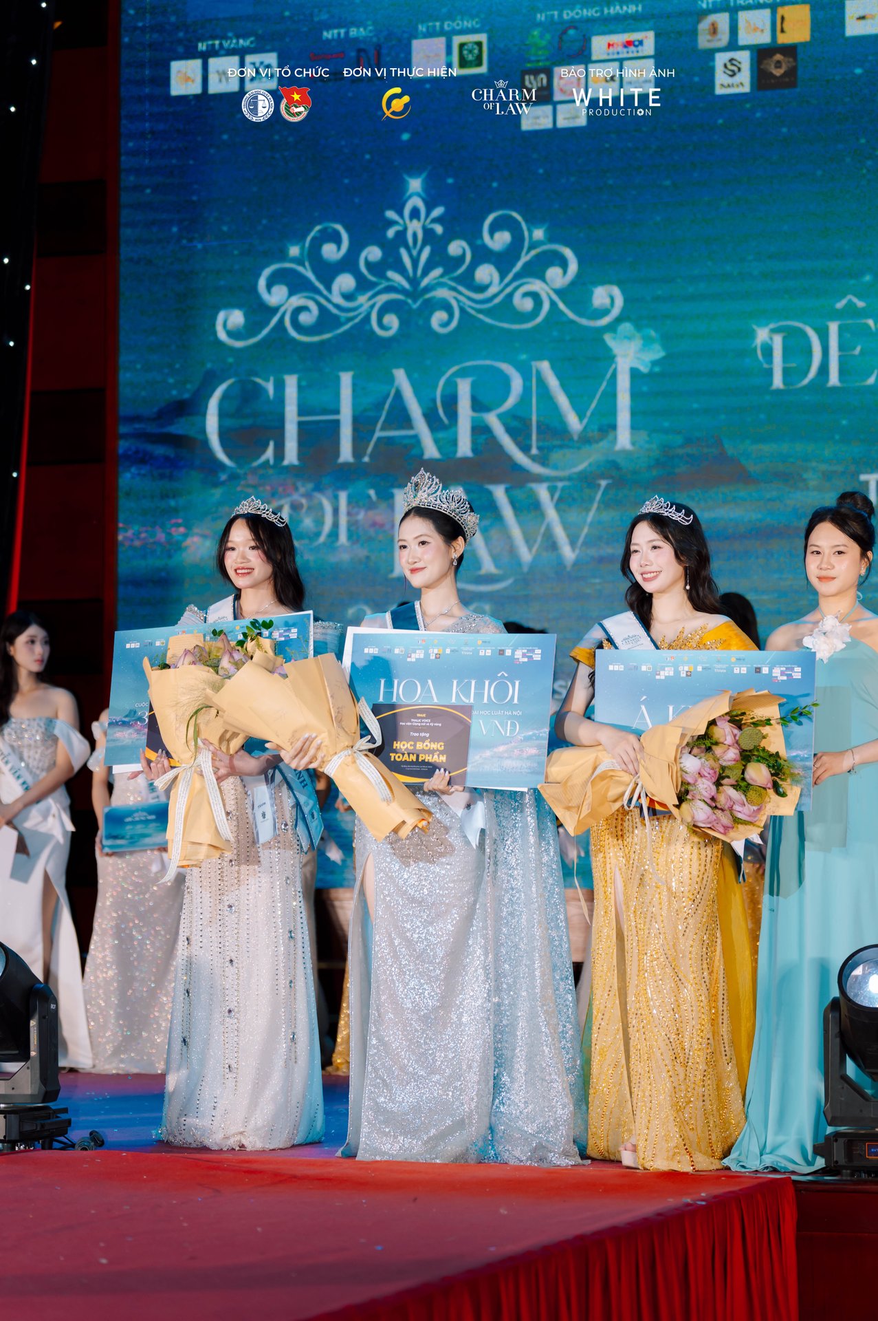 15-1784112276-charm-of-law-2026-hanh-trinh-toa-sang-cua-nhung-nu-sinh-tai-sac-ven-toan