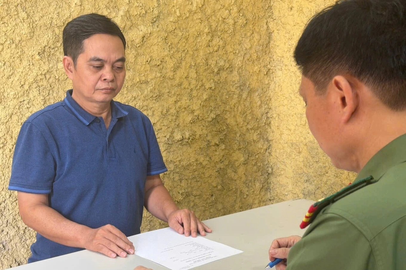 16-1784156434-nguyen-thanh-nam-chi-1-ty-dong-doi-lay-nhung-sai-pham-nghiem-trong-trong-vu-xuat-ban-sach-chong-pha-nha-nuoc