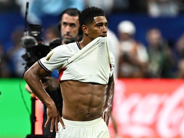 2026-07-15t222309z1591775019up1em7f1n5nlxrtrmadp3soccer-worldcup-eng-arg-1784154716826179665571