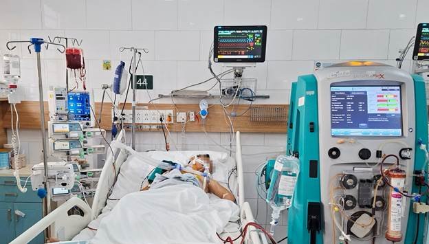 Nguy kịch vì uống thuốc nhờ bạn mua trên mạng - Ảnh 1.