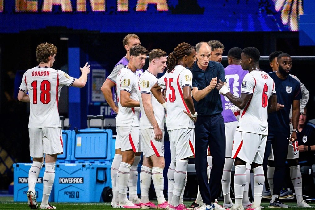 17-1784289736-hlv-tuchel-do-loi-cho-cau-thu-anh-sau-cu-soc-ban-ket-world-cup-2026-vi-sao-tuyen-anh-danh-mat-the-tran