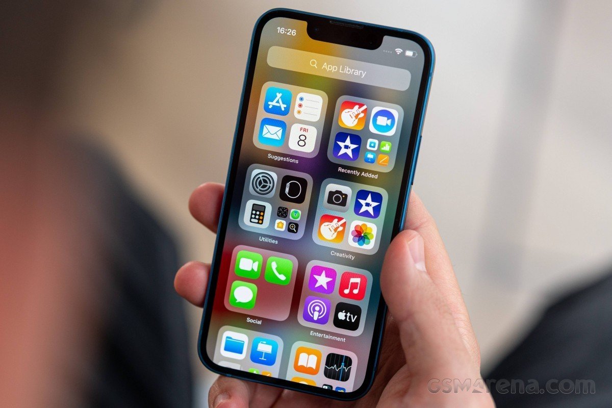 iphone-13mini-3-1680770514.jpg