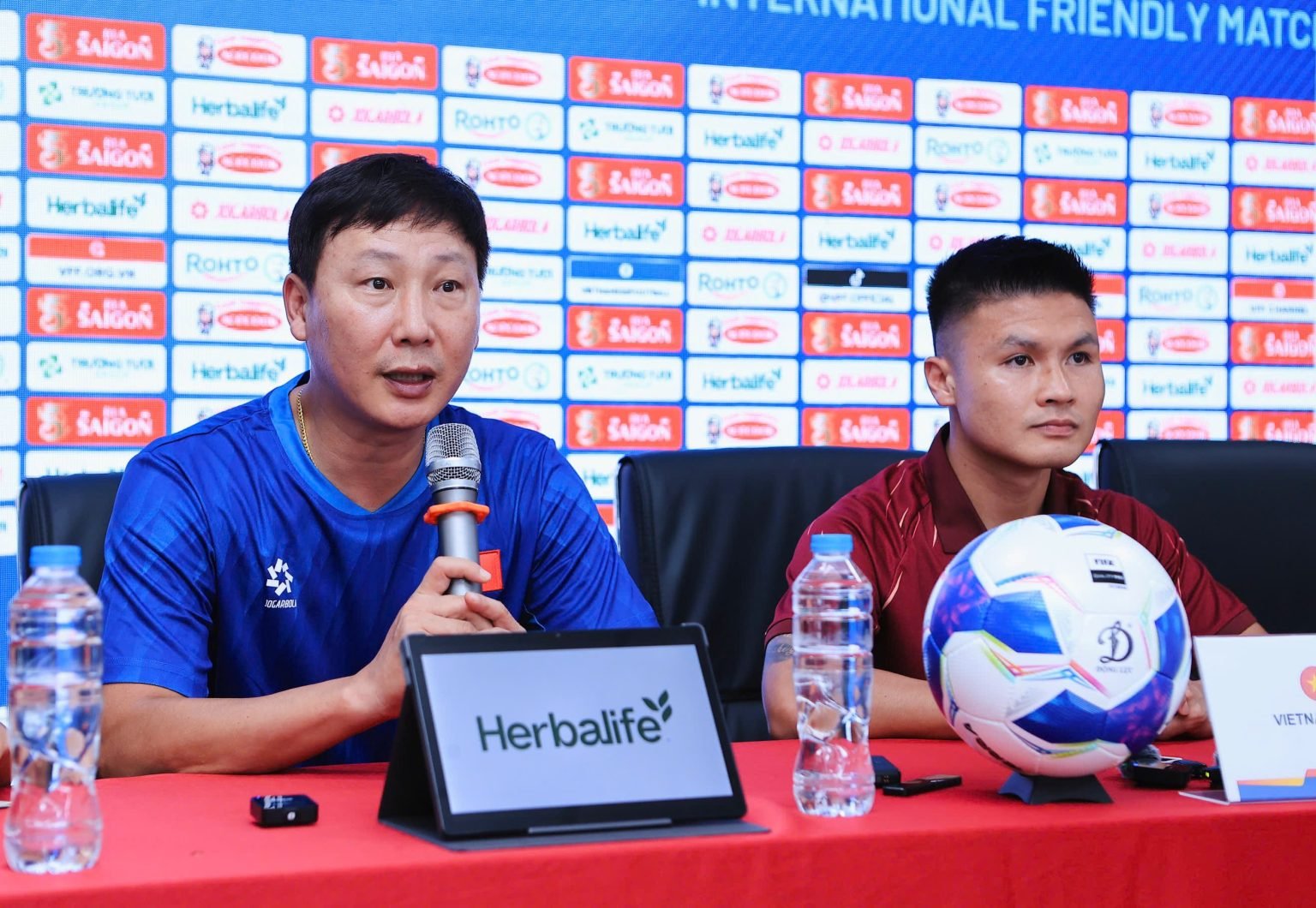 18-1784342034-hlv-kim-sang-sik-dt-viet-nam-se-khong-chu-quan-truoc-myanmar