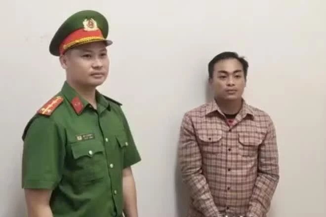 18-1784343573-giao-hang-roi-om-tien-thu-ho-bo-tron-mot-shipper-bi-bat-tam-giam