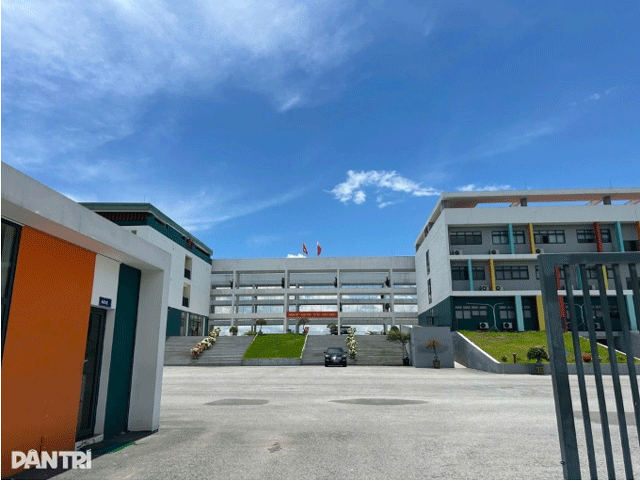 nu-giao-vien-dau-thu-4