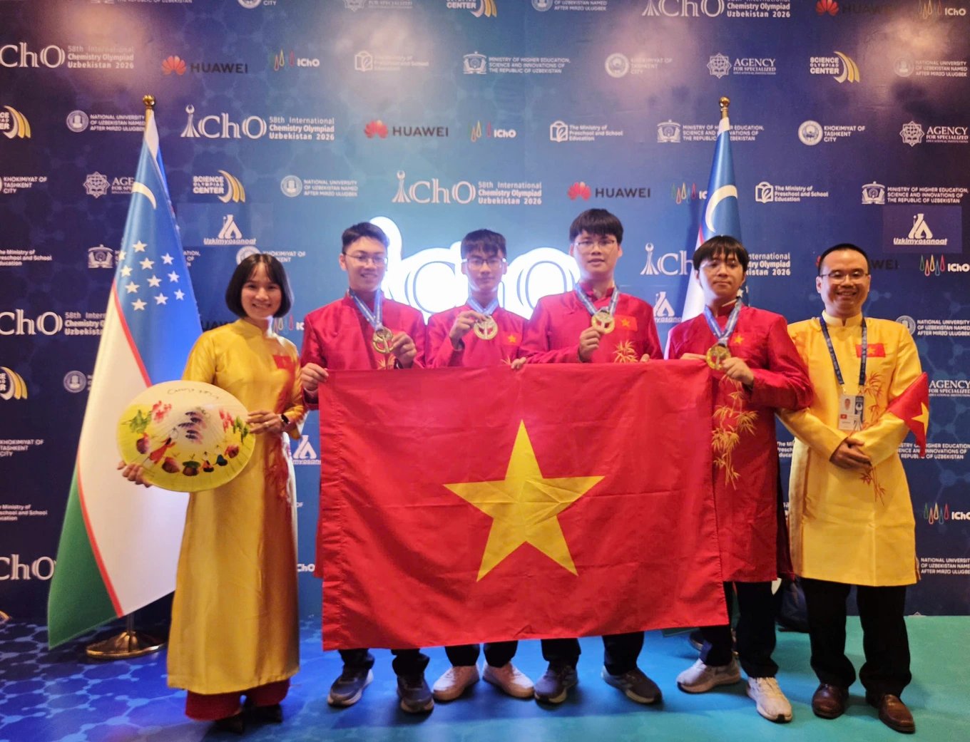 19-1784443696-ky-tich-tu-cac-san-choi-tri-tue-quoc-te-doi-tuyen-viet-nam-gianh-4-huy-chuong-vang-hoa-hoc-ghi-danh-vao-top-dau-the-gioi