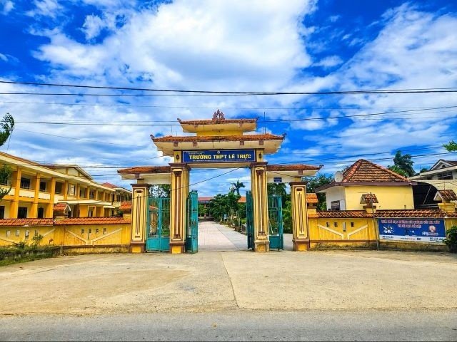 19-1784449241-vu-nghi-van-gian-lan-thi-tot-nghiep-thpt-o-quang-tri-khoi-to-2-giao-vien