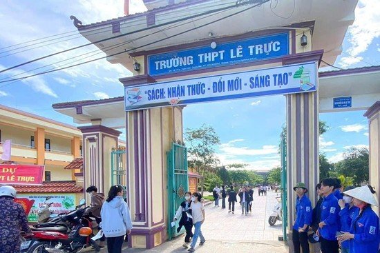 19-1784461608-vu-nghi-gian-lan-thi-cu-o-quang-tri-bo-giao-duc-lan-dau-tien-len-tieng