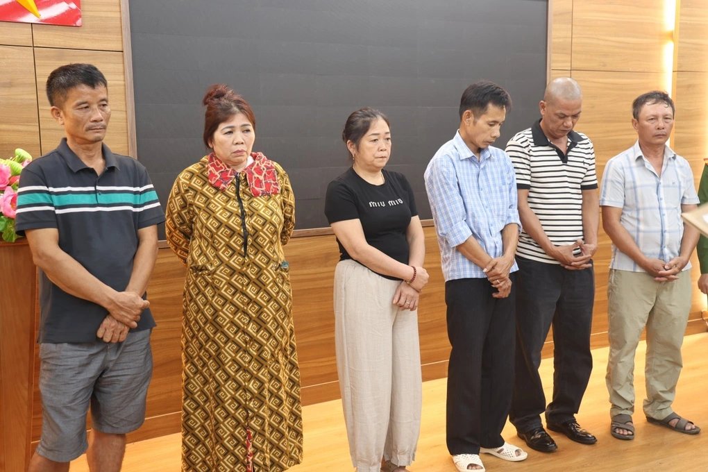 19-1784476717-phat-hien-duong-day-tieu-thu-250-tan-lon-mac-dich-ta-chau-phi
