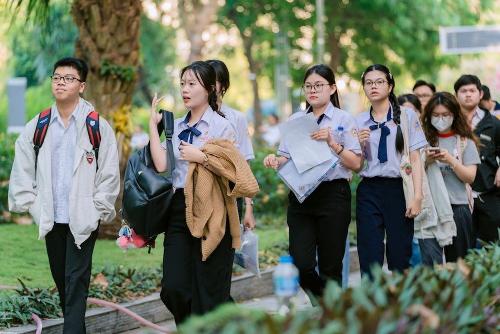 20-1784503432-gian-lan-thi-cu-khong-the-giai-quyet-chi-bang-viec-tach-ky-thi-tot-nghiep-va-tuyen-sinh-dai-hoc