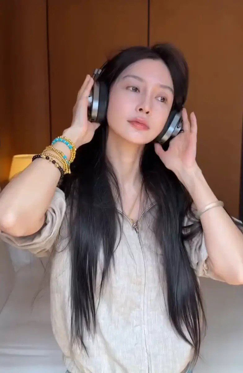 Nhan sắc thật của Angelababy bại lộ - Ảnh 2.