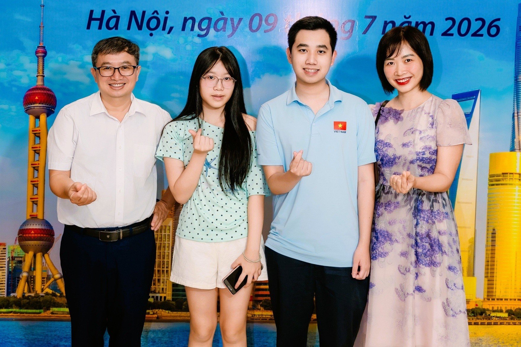 22-1784686211-tu-lan-suyt-bi-loai-khoi-doi-tuyen-den-huy-chuong-vang-olympic-toan-quoc-te-nam-sinh-chon-theo-nghe-giao