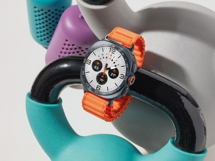 23-1784790373-tren-tay-galaxy-watch9-va-galaxy-watch-ultra2-thiet-ke-bat-mat-ho-tro-da-dang