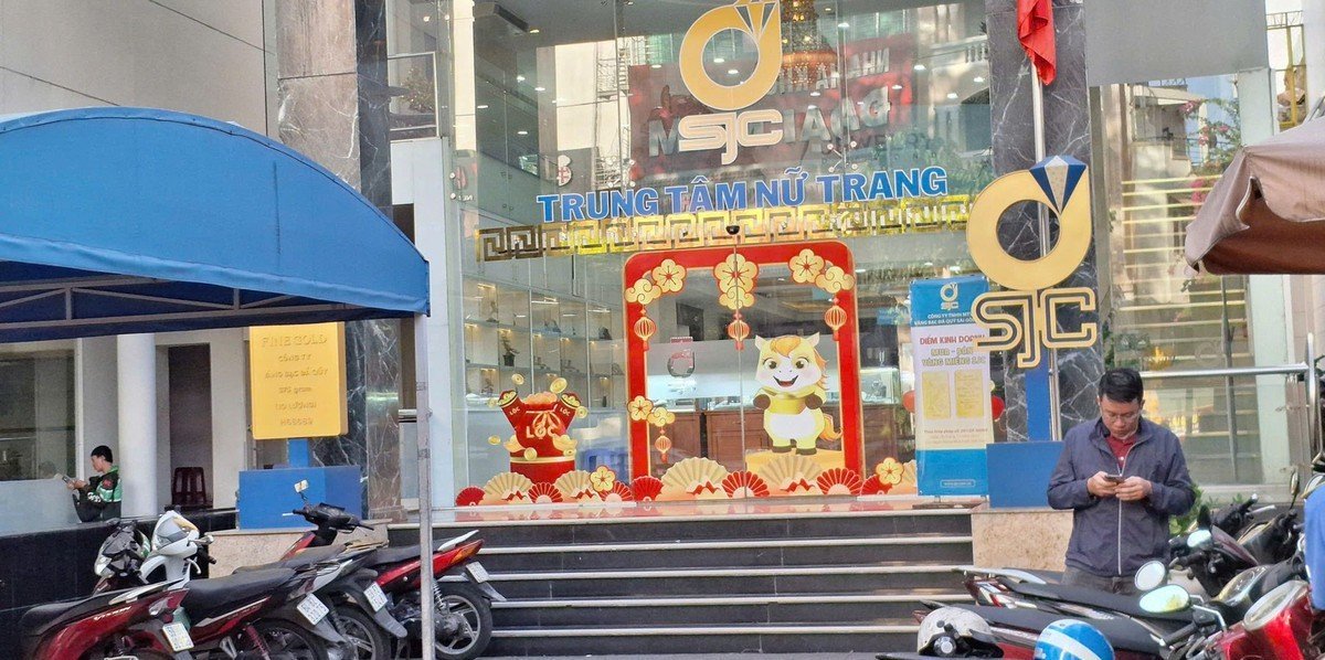 SJC: 170.000 viên đá màu, đá quý, đá bán quý nằm ngoài bảng cân đối kế toán