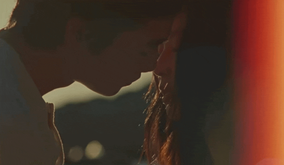 24-1784882132-jennie-blackpink-tung-mv-moi-tinh-be-binh-ben-nam-nguoi-mau-kem-6-tuoi-cai-ket-gay-to-mo