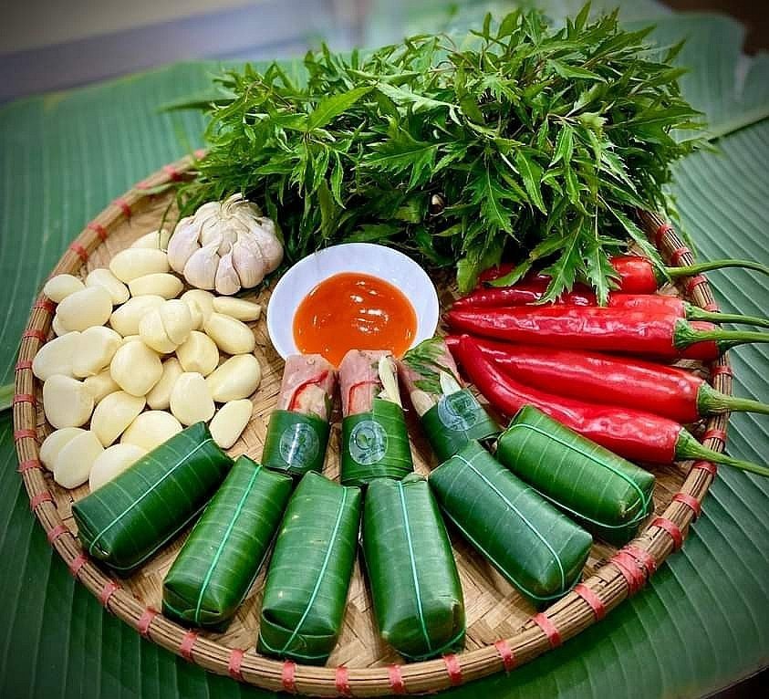 25-1784969086-dac-san-thanh-hoa-vuon-tam-quoc-te-khien-gioi-tre-my-phat-cuong-vi-huong-vi-toi-ot-doc-dao