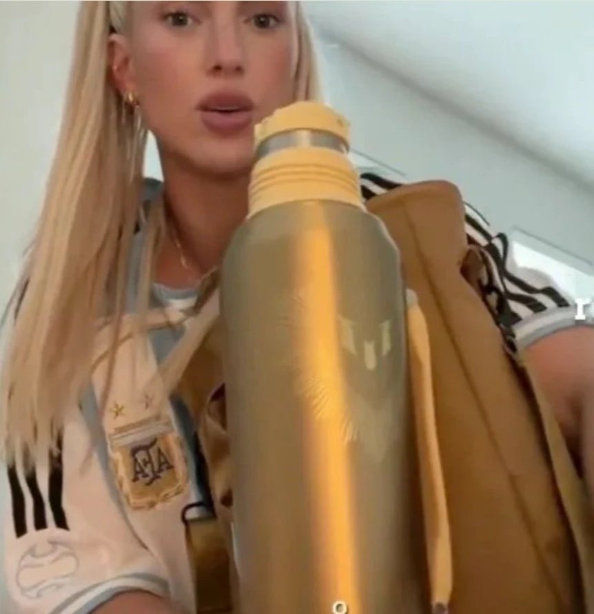 27-1785140769-messi-gay-chu-y-voi-mon-qua-dam-chat-argentina-cho-dong-doi-sau-world-cup-2026