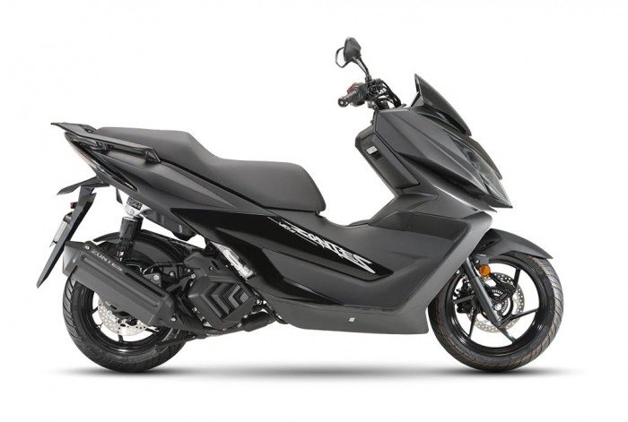 27-1785154610-vua-xe-ga-125cc-moi-chinh-thuc-ra-mat-gia-75-trieu-dong-thiet-ke-dep-hon-honda-air-blade-va-vario