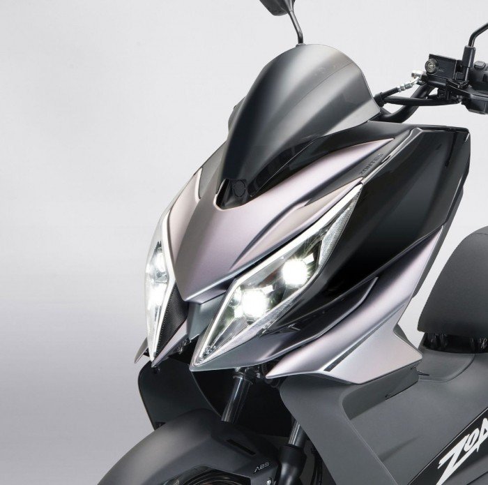27-1785154610-vua-xe-ga-125cc-moi-chinh-thuc-ra-mat-gia-75-trieu-dong-thiet-ke-dep-hon-honda-air-blade-va-vario