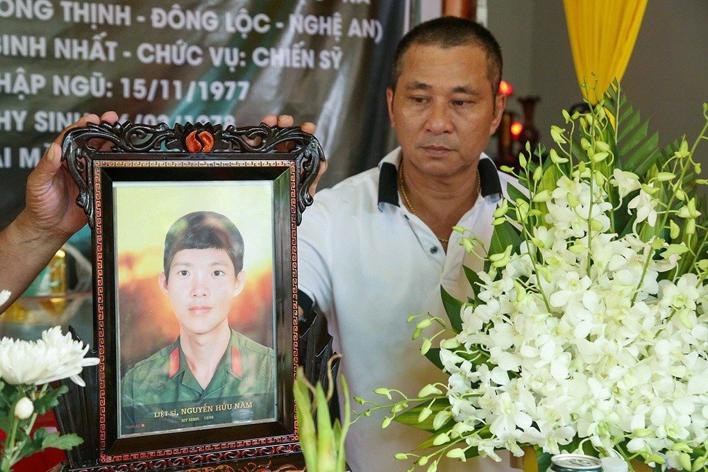 28-1785197909-sau-49-nam-hai-anh-em-liet-si-tro-ve-que-huong-trong-vong-tay-nguoi-than