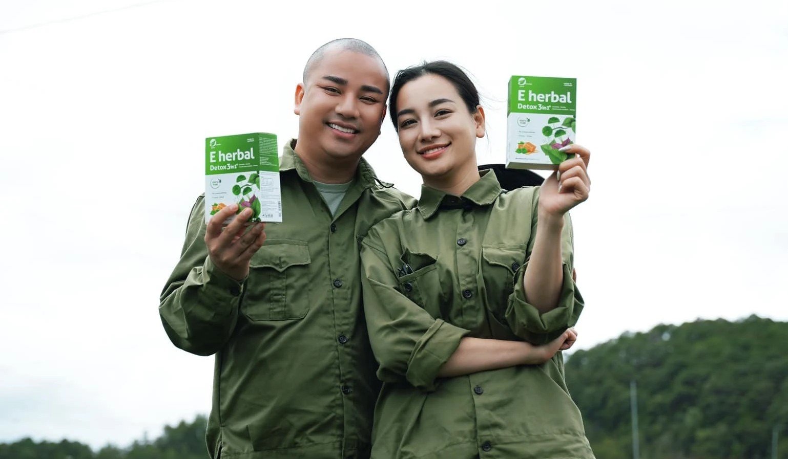 28-1785248695-tieu-huy-gan-76000-hop-bot-rau-tung-duoc-dien-vien-huu-cong-quang-ba