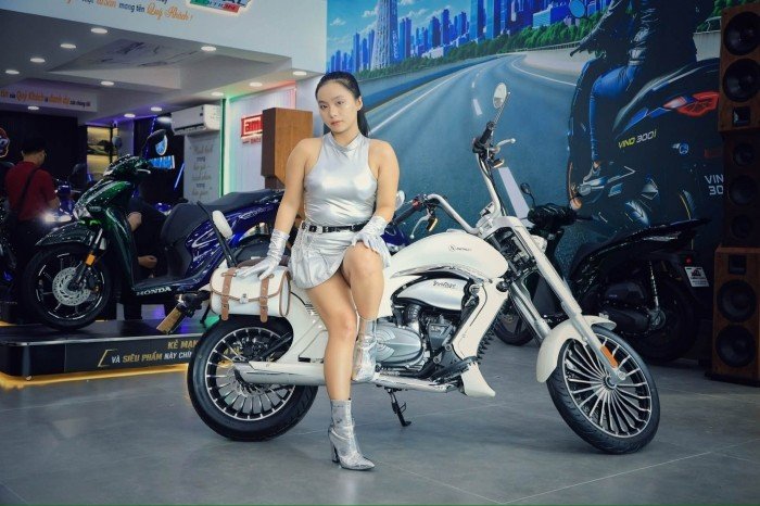 29-1785309562-vua-xe-ga-125cc-moi-chinh-thuc-ra-mat-tai-viet-nam-gia-70-trieu-dong-thiet-ke-chat-choi-hon-honda-air-blade