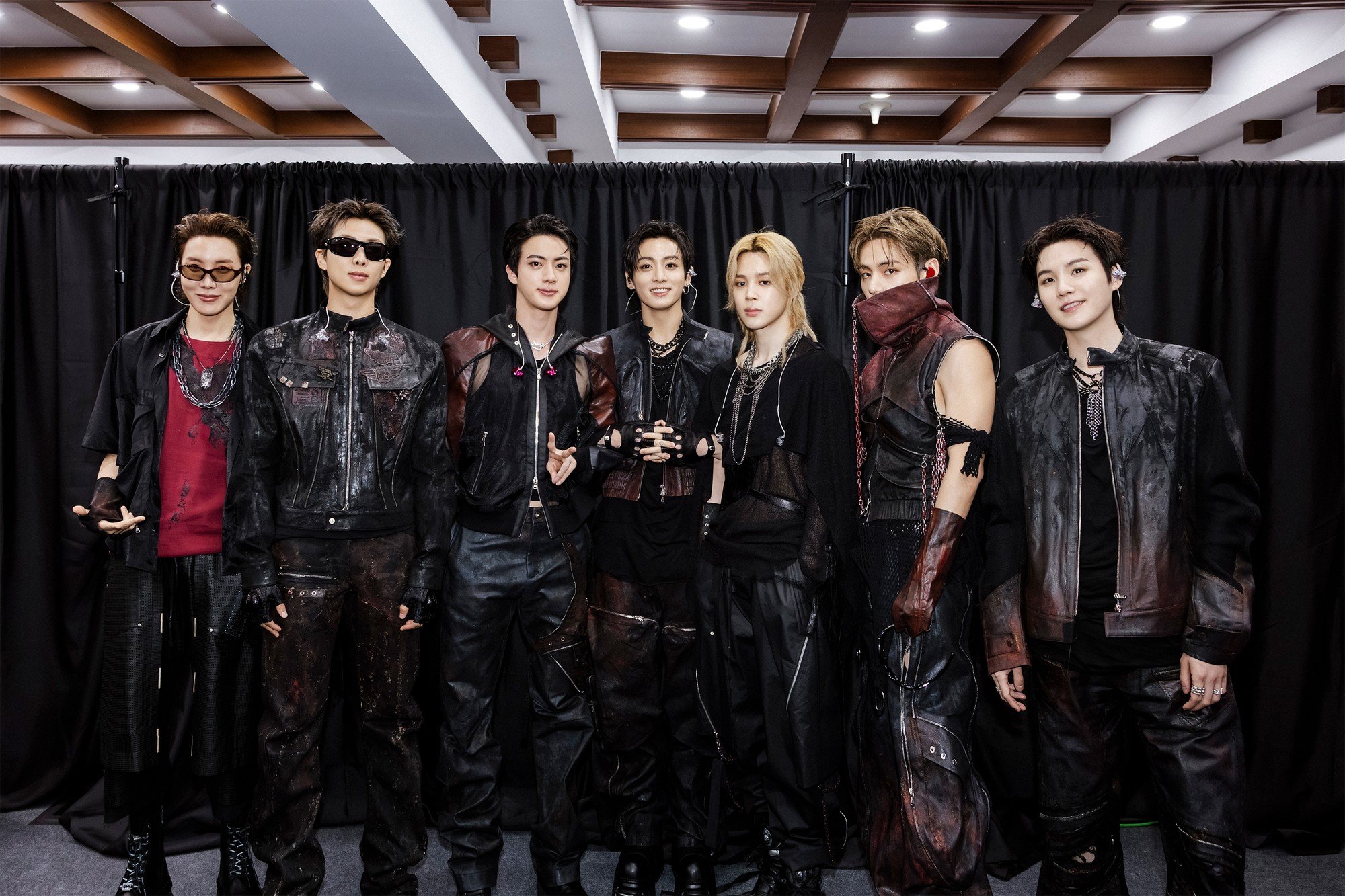 29-1785315114-bts-bat-ngo-rut-khoi-duong-dua-grammy-2027