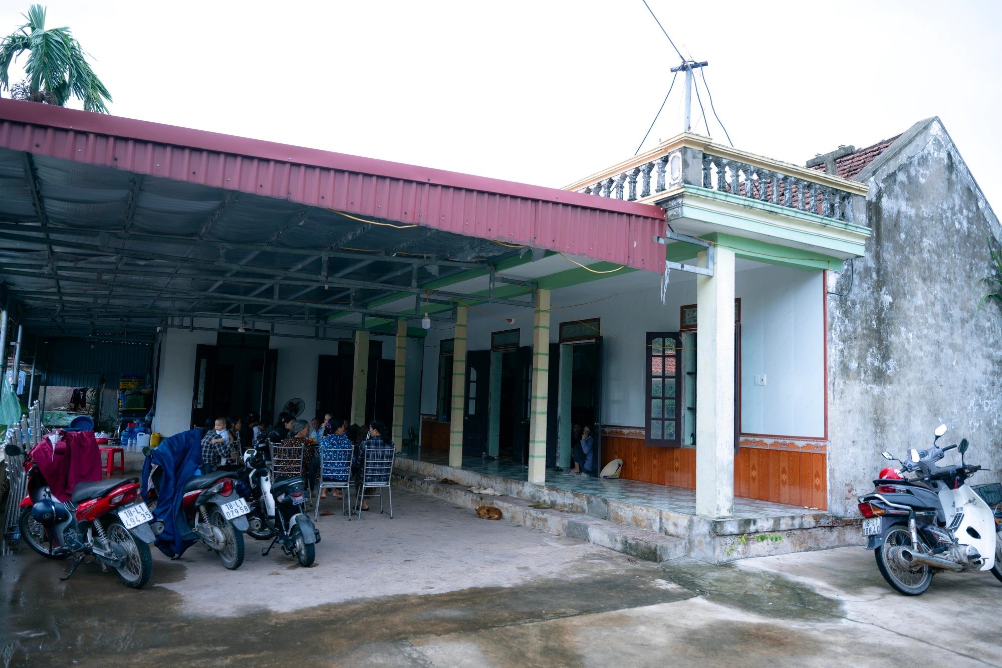 29-1785339737-cuoc-goi-cuoi-truoc-tham-kich-cua-nam-lao-dong-viet-tu-nan-o-nhat-khien-nguoi-vo-nghen-long