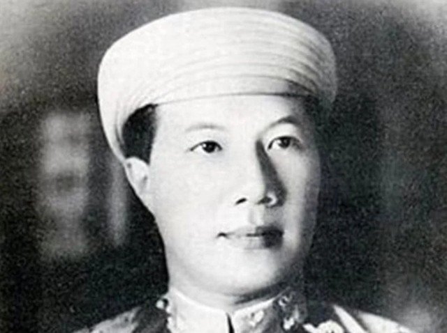 30-1785370135-cuoc-doi-vua-bao-dai-va-su-trung-hop-ky-la-voi-con-so-13