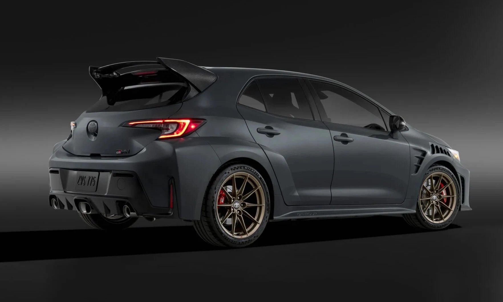 30-1785396519-toyota-gay-chu-y-voi-grmn-corolla-ban-gioi-han