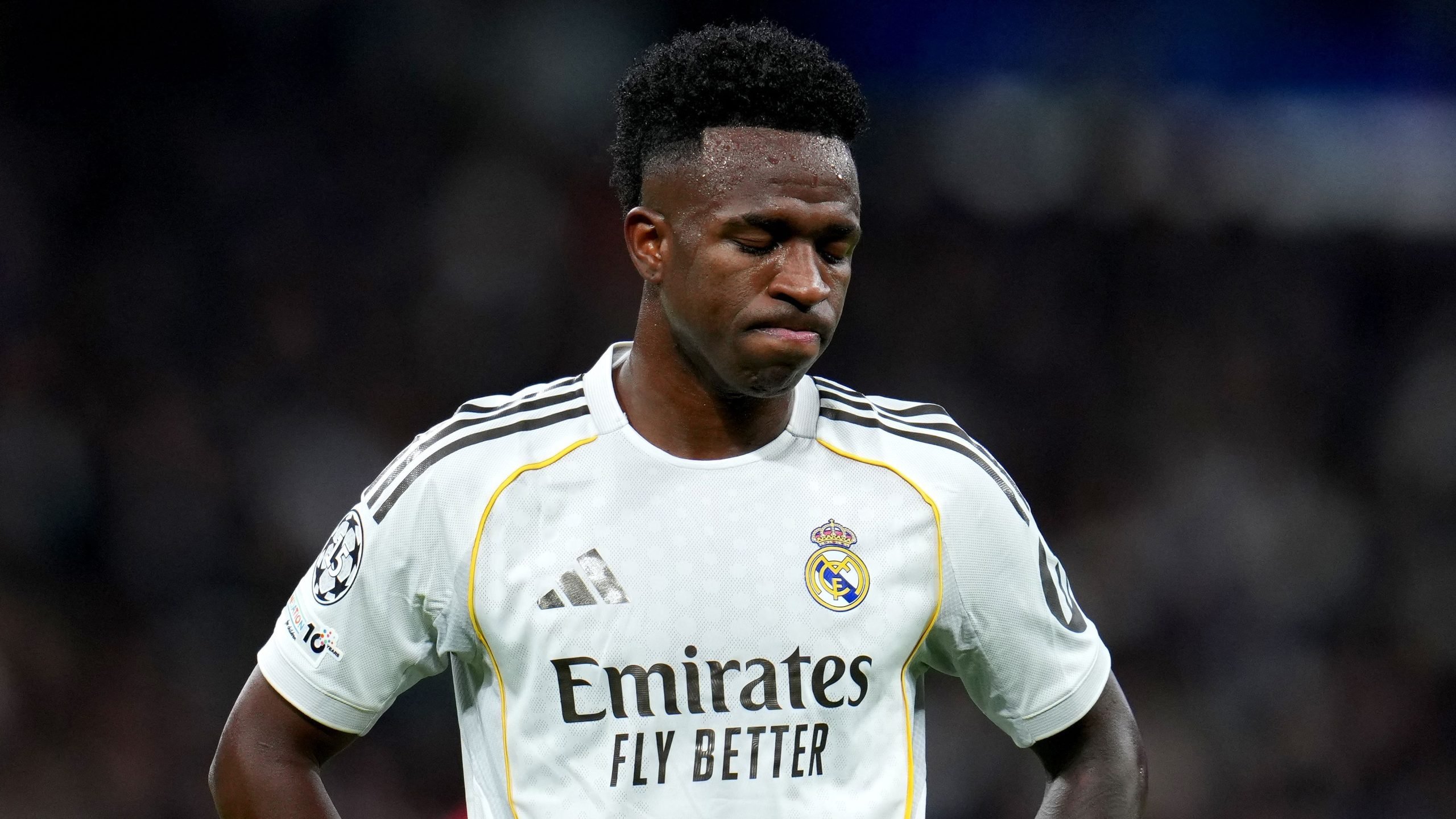 03-1785716680-real-madrid-ra-toi-hau-thu-voi-vinicius