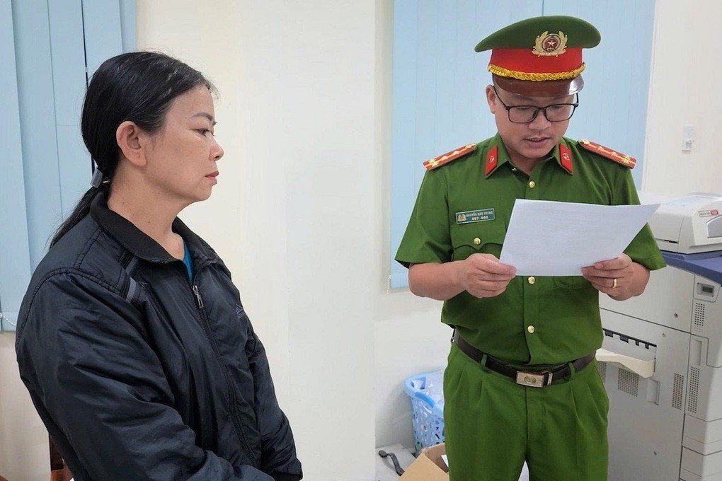 Bà Thủy lúc bị khởi tố. Ảnh: Công an Quảng Ngãi