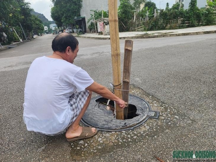 03-1785741557-bay-ho-ga-sau-2m-giua-long-do-thi-thanh-hoa-khien-nguoi-dan-bat-an