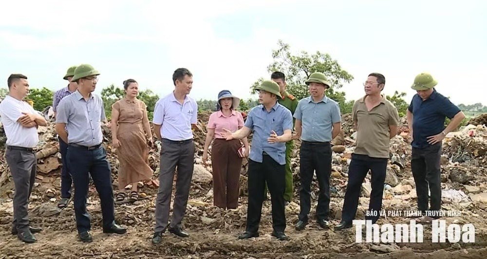 04-1785825622-thanh-hoa-dung-tiep-nhan-rac-tai-bai-trung-son-len-phuong-an-xu-ly-350000-tan-ton-dong